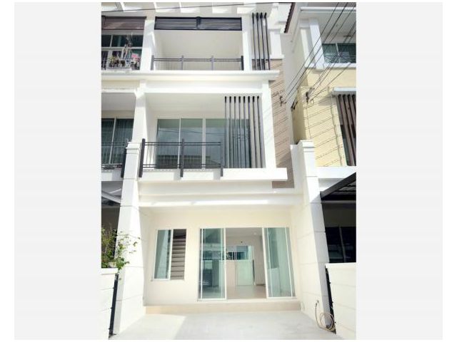 ให้เช่าทาวน์โฮม 3 ชั้น บ้านกลางเมือง Urbanion เกษตร–นวมินทร์ 2 ลาดปลาเค้า 79