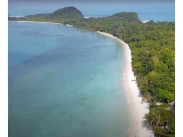 ที่ดินติดทะเลบนเกาะ นั่งเรือจากเกาะสมุย20นาที เหมาะสร้างรีสอร์ทหรู