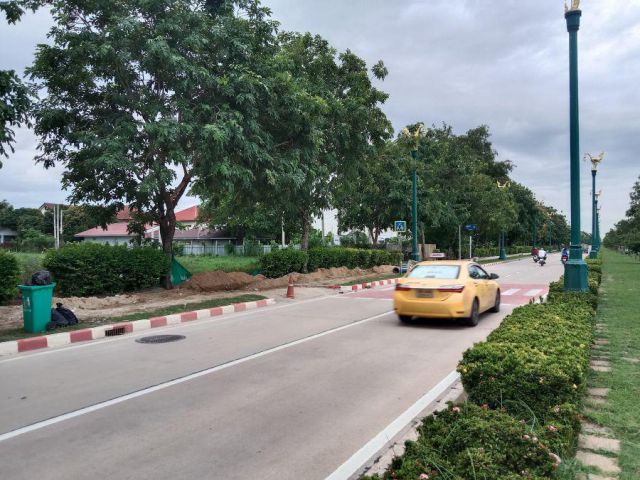 ที่ดินติดถนนอุทยาน(ถนนอักษะ)892ตรว. ใกล้พุทธมณฑลสาย3