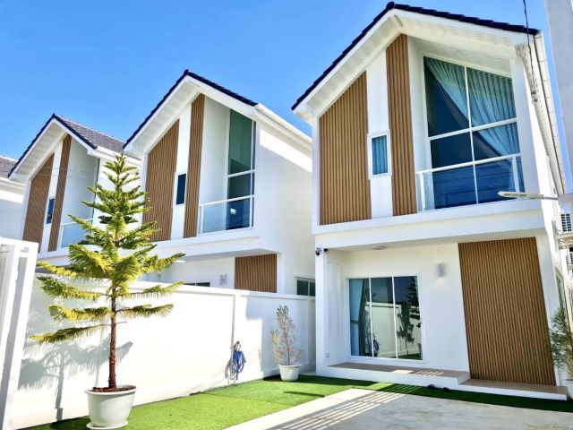 ขายบ้านเดี่ยว สร้างใหม่2ชั้น 40 ตรว. ซอย นวมินทร์24 อุเทน17 ใกล้เดอะมอลล์บางกะปิ เจ้าของขายเอง
