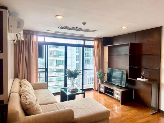 ️ให้เช่า คอนโด The Royal Place 2 ชั้น 22 ใกล้ BTS ราชดำริ พื้นที่ใช้สอย 63 ตารางเมตร