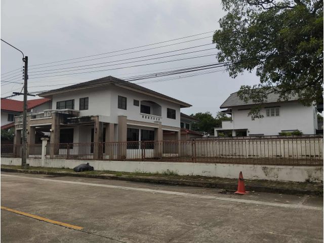 บ้านเดี่ยว 2 ชั้น หมู่บ้านล้วนพฤกษาเลควิล เทพารักษ์ 96