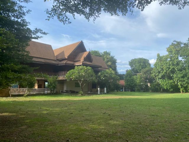 ที่ดิน 7 ไร่ติดริมแม่น้ำโขงเชียงคาน 65ล้าน พร้อมบ้านสวย มีสวนพร้อมอยู่