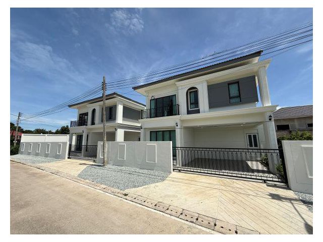 ขายบ้านเดี่ยวพูลวิลล่า พัทยา ติดถนนสุขุมวิท ราคา 6.89 ล้าน
