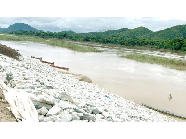 ที่ดินติดแม่น้ำโขง 97 ตรว โฉนด 1000000 ใกล้ตัวเชียงคานบรรยากาสดีเหมาะกับบ้านพักตากอากาศมาก