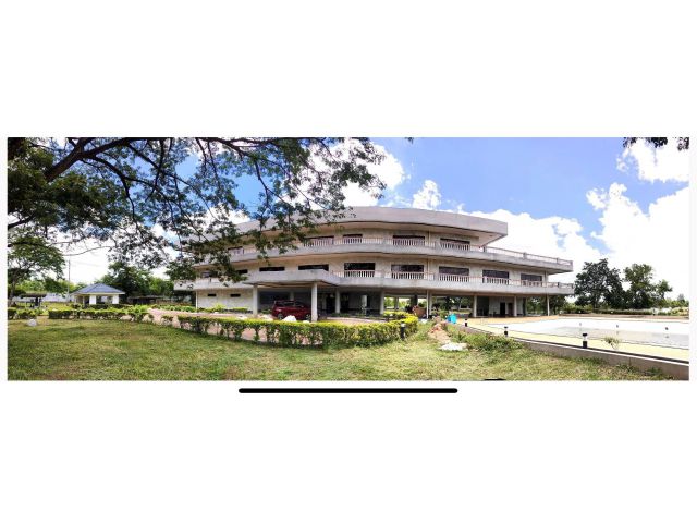 ขายบ้านรับรองผู้บริหารชาวญี่ปุ่นขนาดใหญ่บนที่ดิน 16-2-28 ไร่ ใกล้เมืองโคราช อาคารขนาดใหญ่ 3 ชั้น 2 หลัง ขาย 85 ล้าน