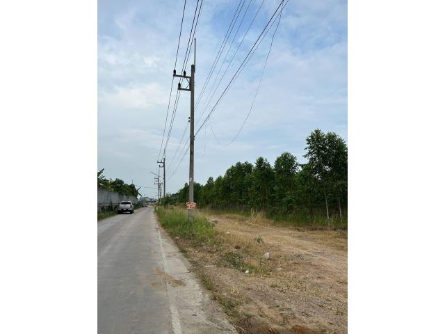 ที่ดินวิวเขาติดโครงการภูไม้งาม 8-3-75ไร่ ไร่ละ 6.2ล้าน ต.ห้วยกะปิ อ.เมือง จ.ชลบุรี ที่ดินติดถนนสาธารณะเทคอนกรีตเรียบร้อย
