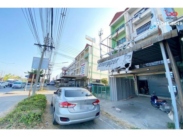 ขายอาคารพาณิชย์ ติดถนน พุทธมณฑลสาย 4 ใกล้เซ็นทรัลศาลายา  4ชั้น 21ตร.วา