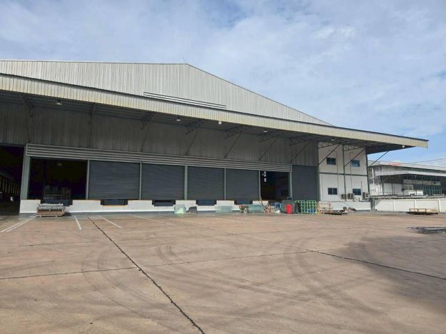 ให้เช่าโรงงาน/โกดัง ขนาด 7,200 ตร.ม. – ศรีราชา ใกล้แหลมฉบัง