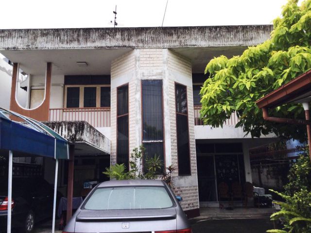ขายบ้านพร้อมที่ดิน 144 ตรว.ต.ลาดยาว อ.บางซื่อ กทม. อยู่ใกล้ ม. เกษตรศาสตร์