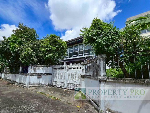 ขาย บ้าน สุขุมวิท 65 บ้านเดี่ยว 2 ชั้น 4 ห้องนอน 208 ตรว 365 ตรม พื้นที่เยอะ ทำออฟฟิศได้ ใกล้ BTS เอกมัย พระโขนง ทองหล่อ