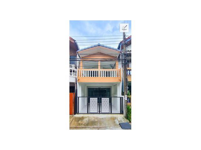 ขาย ทาวน์เฮ้าส์ 2ชั้น 3ห้องนอน รีโนเวทใหม่ ย่านนวมินทร์ มบ.สินธานี1 ถ. นวมินทร์93 เสรีไทย บางกะปิ ต่อเติมเต็ม พร้อมอยู่