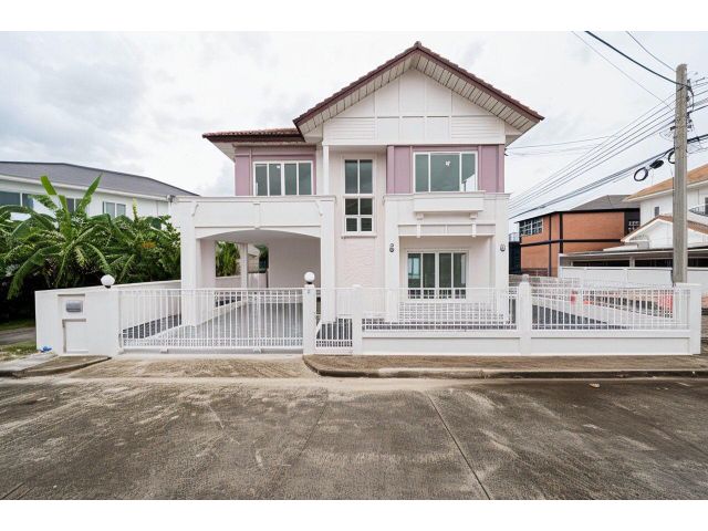 ขายบ้าน เดี่ยวในโครงการเพอร์เฟค เพลส สุขุมวิท 77 สุวรรณภูมิ เฟส 4  หลังมุม