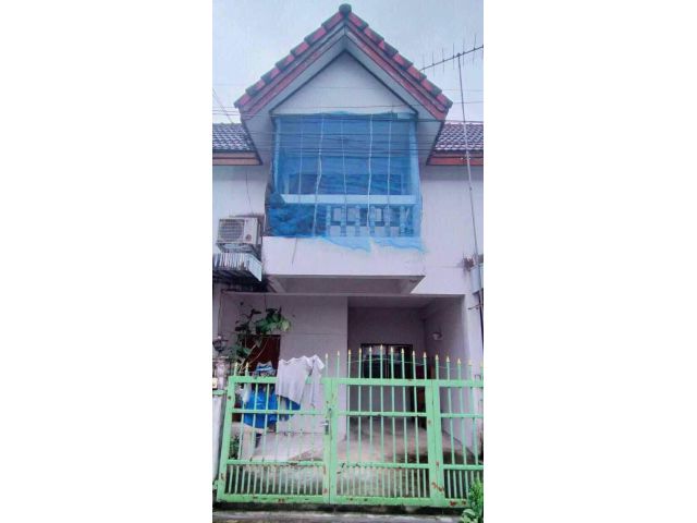 ขายถูกมาก!! ทาวน์เฮ้าส์ 2 ชั้น ทำเลทอง ซ.สมานมิตร อ.เมือง จ.ตาก หลัง ธกส. ใกล้บิ๊กซี โลตัส รร.เซนต์ฟรังฯ