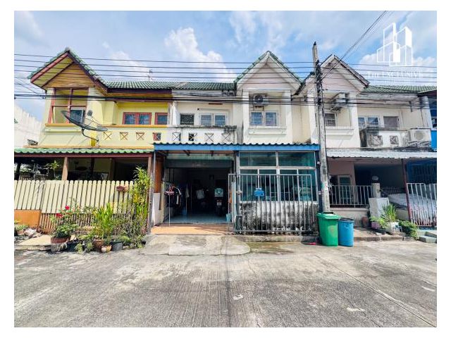 ขายทาวน์เฮ้าส์ หมู่บ้าน ลดาสิริ บ้านกล้วย-ไทรน้อย ราคาถูก ต่อรองได้