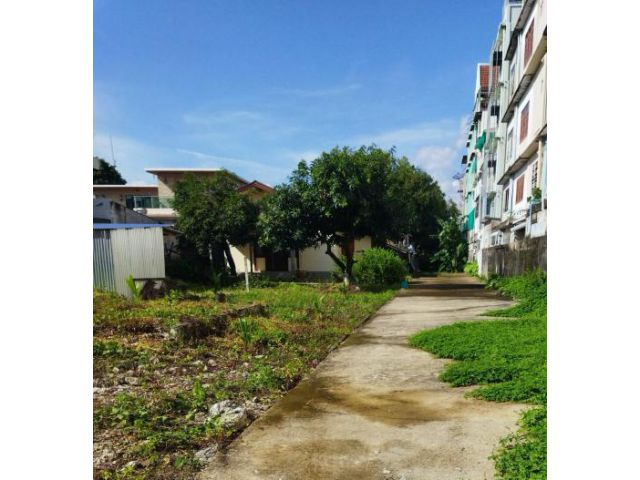 ขายที่ดิน เจริญนคร56 ธนบุรี  สำเหร่  เนื้อที่ 403 ตรว เหมาะอยู่อาศัย ลงทุน ทำหอพัก ใกล้ไอคอนสยาม