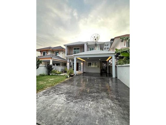 ให้เช่าบ้านเดี่ยว 3 ห้องนอน 3 ห้องน้ำ โครงการ อุ่นรัก ลาดพร้าว 41 ห่างรถไฟฟ้า BTS สถานีภาวนา เพียง 1 กม. รหัสRH1401