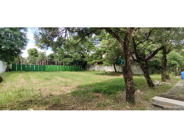 ขายที่ดินเปล่าใน  หมู่บ้าน วินด์มิลล์ พาร์ค