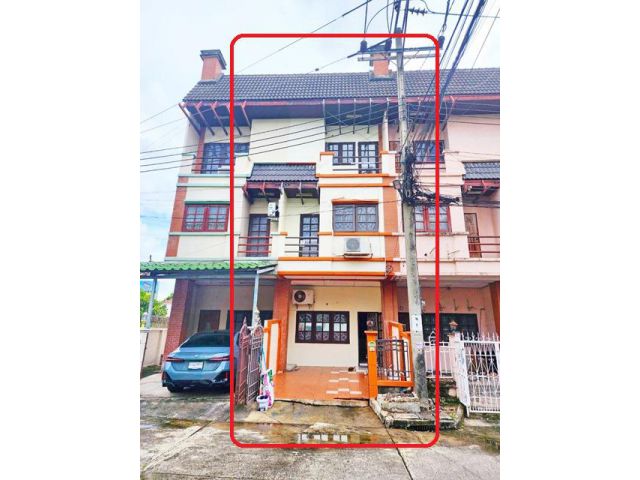 ทาวน์เฮ้าส์ 3 ชั้น 4นอน นวมินทร์131-141 7-Eleven มีสนามหญ้าด้านห