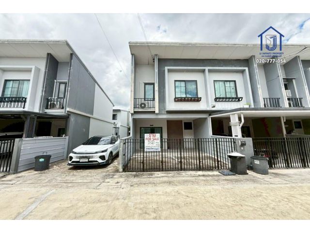 ขายทาวน์โฮม 2 ชั้น หมู่บ้านบริทาเนีย วงแหวน–จตุโชติ  ถนนหทัยราษฎร์ ใกล้วงแหวนฯ–แฟชั่นไอส์แลนด์