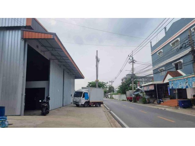 2 B1013 ให้เช่าโกดังสินค้า ซอยนวมินทร์111 รถเข้าได้ทุกขนาด