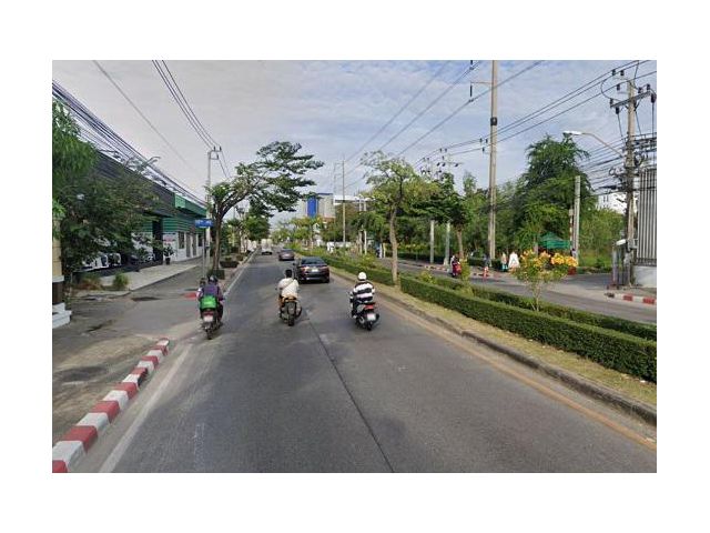 ขายที่ดินพร้อมสิ่งปลูกสร้าง ถนนลาซาลใกล้ MRT ศรีลาซาล