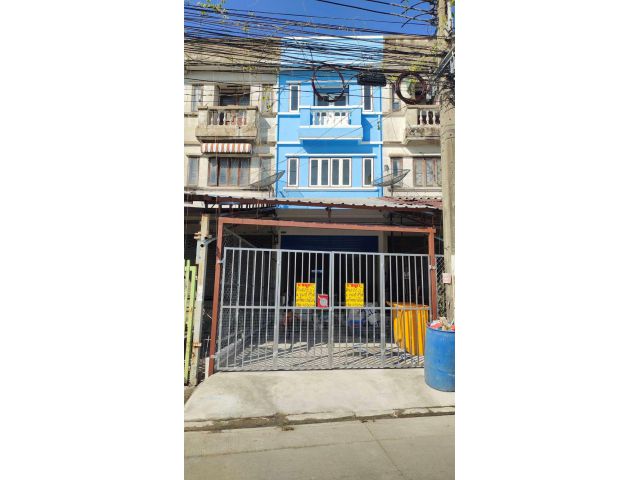ขายตึกแถว 3 ชั้น หมู่บ้านจามจุรี ซ.กิ่งแก้ว 41 ใกล้สนามบินสุวรรณภูมิ ไม่เกิน 2 ล้าน ถูกที่สุด