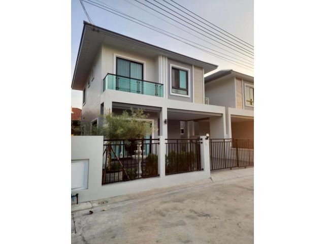 For Rent: Brand-New House at The Grand 9 Pattaya Prime location, next to Motorway,near MIS & Regent International School