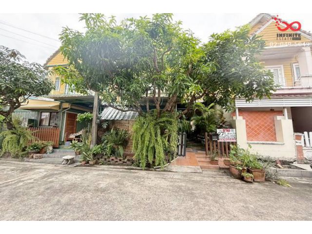 ขายบ้านทาวน์เฮาส์ วัชรพล-สุขาภิบาล 5 เนื้อที่ 27.1 ตร.วา 2 ชั้น แต่งครบ พร้อมอยู่ โครงการแมกไม้ วัชรพล