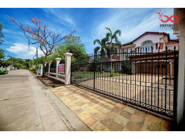 ขายบ้านเดี่ยว 2 ชั้น 225 ตารางวา ลดาวัลย์ ศรีนครินทร์ ซอยศรีด่าน14 ถนนศรีนครินทร์