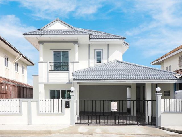 ขายราคาพิเศษ บ้านเดี่ยว 2 ชั้น 53.6 ตร.ว. ม.ซื่อตรง บางใหญ่ ขนาด 4นอน 4น้ำ บ้านสวย หลังใหญ่ ทำเลต้นโครงการ ถนนเมน