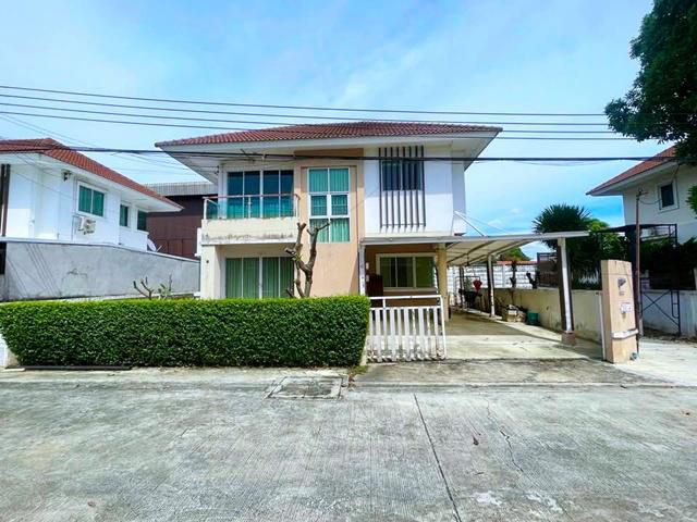 ติดถนนหลัก ให้เช่าบ้านเดี่ยว 2ชั้น รีโนเวทใหม่ รพ.ไทรน้อย 3.7 กม.