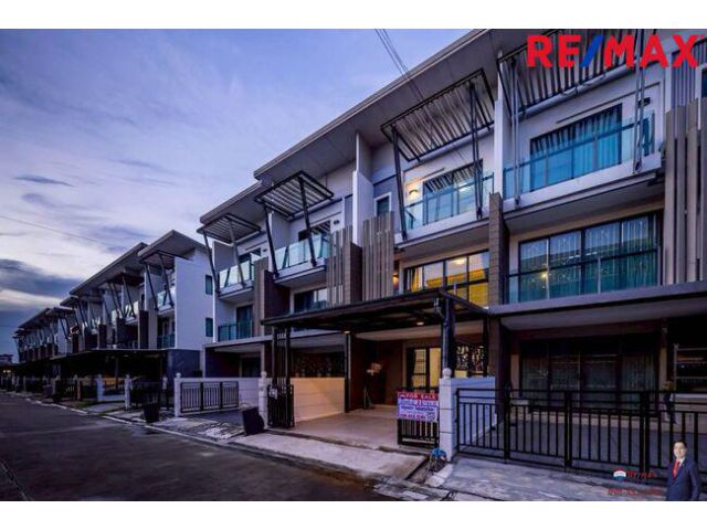 New Listing! 2025 ] Town Avenue Cocos ทาวน์โฮมจาก Sansiri หลังมุม 22.5 ตร.วา (ต่อเติมครัวสวย L- Shape Modern ครบ