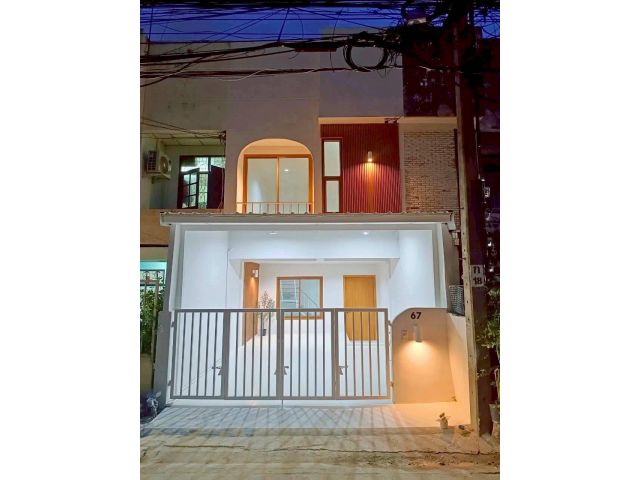 AGSI038บ้านรีโนเวทใหม่ทั้งหลัง ทาวน์โฮม 2ชั้นอ่อนนุช 48