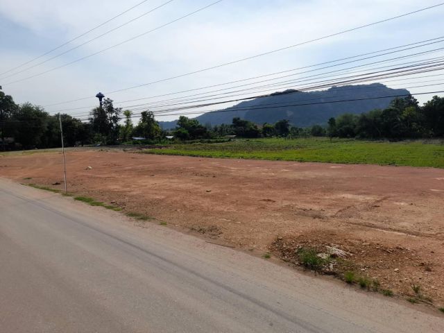 L636 ขายที่ดินวิวภูเขา 8 ไร่ จอมบึง ราชบุรี
