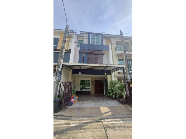 039AGSIขายทาวน์โฮม 3 ชั้น ธนาพัฒน์ เฮ้าส์ สาทร–นราธิวาส
