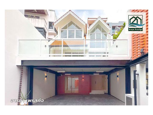 บ้านเดี่ยว4ชั้น สุขุทวิท49 ใกล้กับรถไฟฟ้า สถานีทองหล่อ