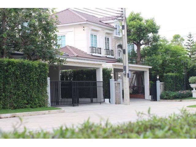 ขายพร้อม ให้เช่าบ้าน โครงการ Grandio Ladproa-Kaset Nawamin