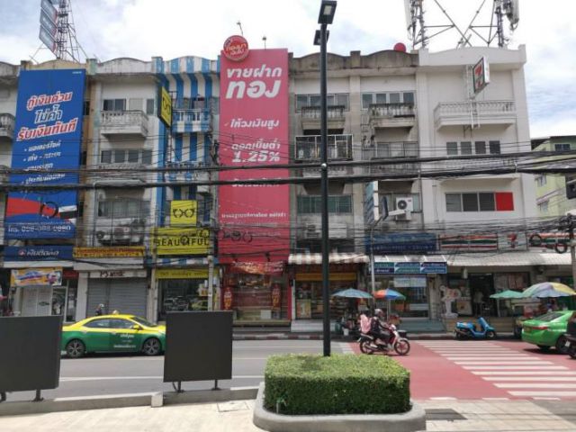 ขายพร้อมผู้เช่า!! อาคารพาณิชย์ 4 ชั้น ติดถนน ย่านดินแดน ทำเลทองค้าขายทำธุรกิจ ใกล้ MRT เซ็นทรัลพระราม9