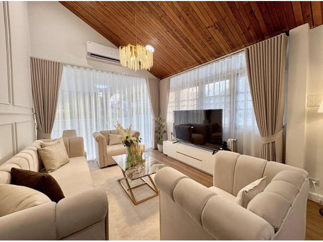 บ้านเดี่ยวพร้อมสระว่ายน้ำใกล้สี่แยกเหม่งจ๋าย 500 ตร.ม.5 ห้องนอน