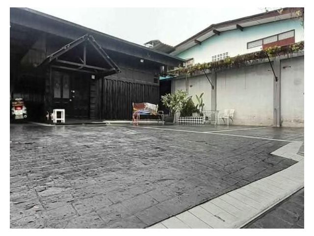 ให้เช่าโกดังพร้อมออฟฟิศใกล้เดอะมอลล์บางกะปิ พื้นที่ 54 ตรว.ถนนลาดพร้าว ถนนนวมินทร์
