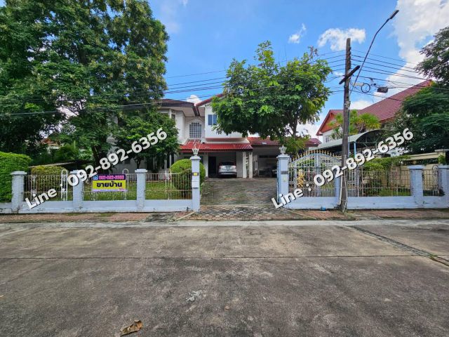 ขาย: บ้านเดี่ยว 2 ชั้น หมู่บ้านลดาวัลย์ ศรีนครินทร์ Ladawan Srinakarin 152 ตรว. สถานีศรีแบริ่ง สายสีเหลือง ลาดพร้าว – สำ