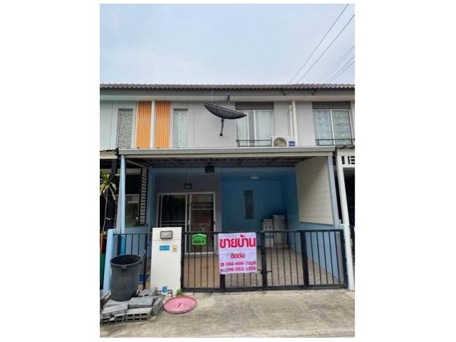 ขายทาวน์เฮาส์ 2 ชั้น หมู่บ้านพฤษา 105  แขวงทับยาว  เขตลาดกระบัง จังหวัดกรุงเทพมหานคร