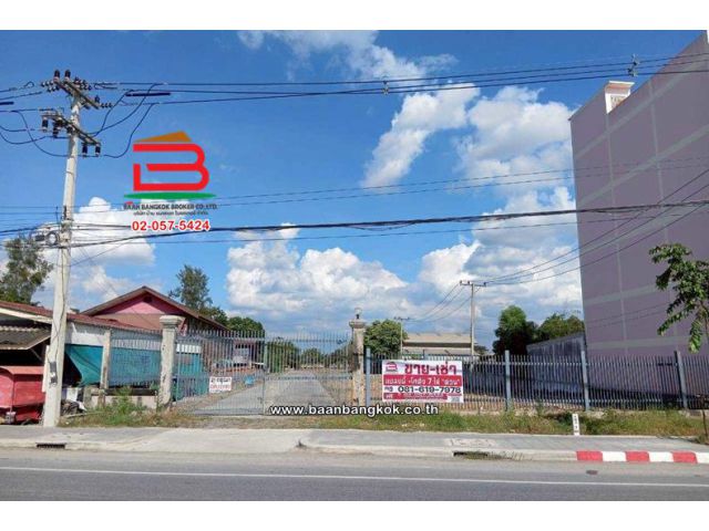 ที่ดินพร้อมโกดัง ติดถนน ปท.3004 ลำลูกกาคลอง7-ธัญบุรี เนื้อที่ 7-2-0 ไร่ ใกล้โรงเรียนสหราษฎร์บํารุง อำเภอลำลูกกา ปทุมฯ