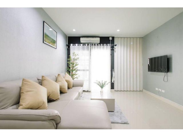 ขายพร้อมผู้เช่าทาวน์โฮม ดิเออบาน่า 3 เชียงใหม่ เฟอร์ครบ พร้อมเข้าอยู่ ทำเลดี ติดถนนซุปเปอร์ไฮเวย์เชียงใหม่-ลำปาง