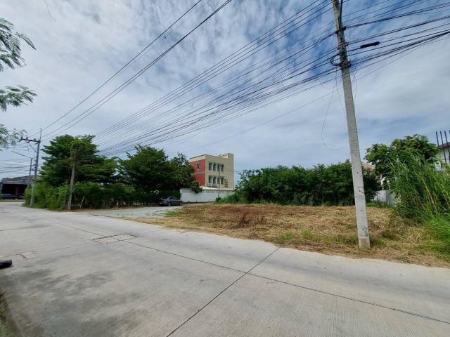 ขายที่ดิน แปลงสวย ทำเลดี ใกล้ถนนข้าวหลาม 20 เมตร ราคา 6.5 ล้านบาท เนื้อที่ 81.9 ตรว.