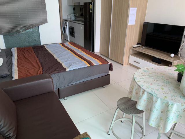 For sale Condo Riviera Wongamat Beach pattaya Studio Sea view (S03-2150)