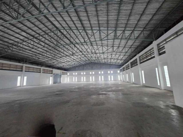 F202 ให้เช่าโรงงาน ในนิคมอุตสาหกรรม พื้นที่ 1,450  ตร.ม. บางปะกง จังหวัดฉะเชิงเทรา