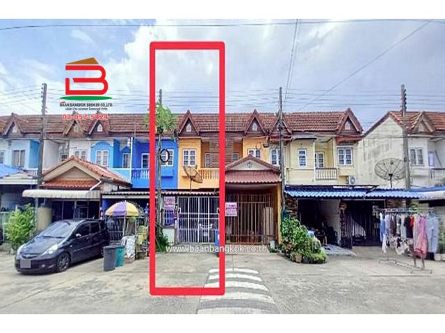 ทาวน์เฮาส์ หมู่บ้านฉัตรณรงค์ วิลล่า 5 เนื้อที่ 16 ตร.ว (สามแยกไฟแดง ถนนเส้นปท. 3004)ตำบลบึงคำพร้อย อำเภอลำลูกกา ปทุมธานี