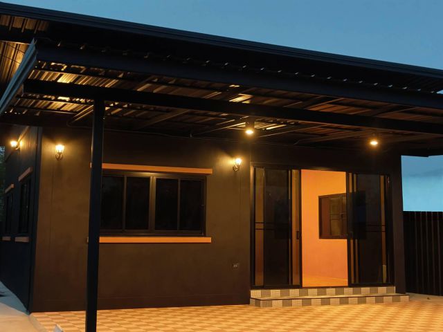 บ้านหลังใหญ่ 3 ห้องนอน 3 จอดรถยนต์ 1 ห้องรับรองแขกขนาดใหญ่ 1 ห้องน้ำขนาดใหญ่ อำเภอหนองแค สระบุรี ใกล้สนามกีฬา 3 กม